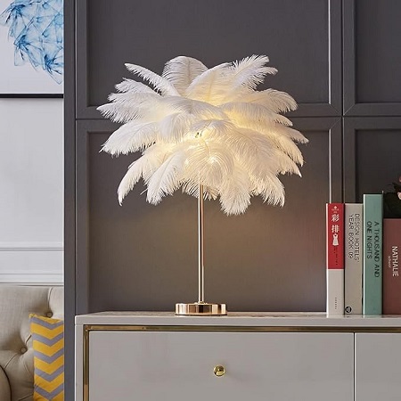 KunMai White Feather Table Lamp